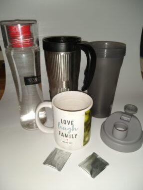 Step 1 - Set out the water bottles and mugs to be cleaned {{brizy_dc_image_alt imageSrc=